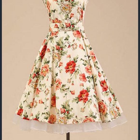 Floral vintage style dress - Picture 3 of 7